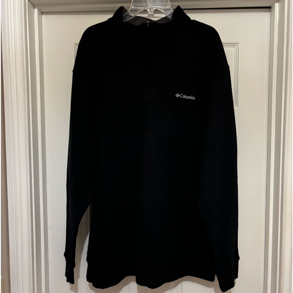 Columbia Men’s Half Zip Pullover. Color black. Size XXL